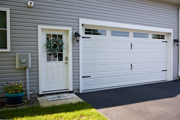 24/7 Emergency Garage Door Panel Replacement experts in Morrisville, NC